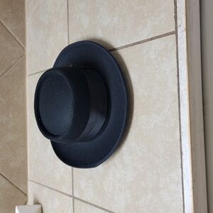 Classic Black Men's Hat